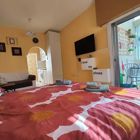Elena Home- Fully Equipped Apartment